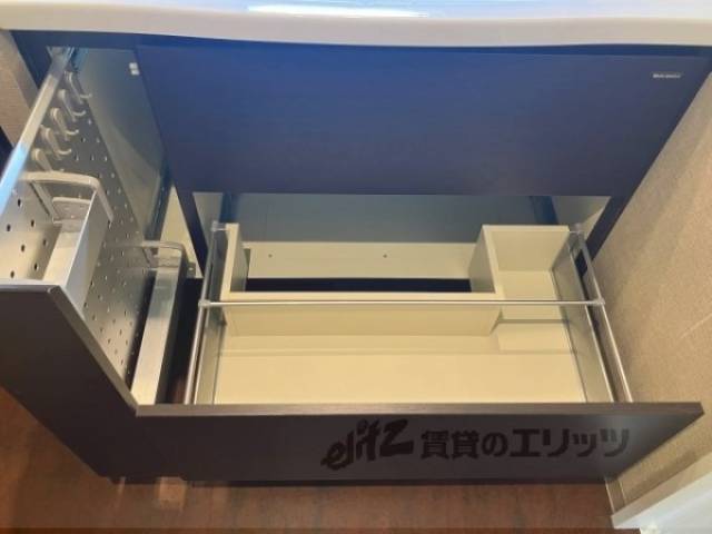 洗面所　下部収納