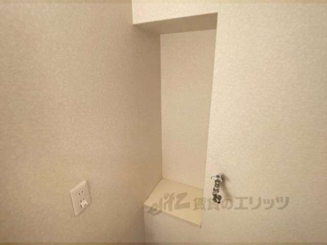 洗濯機置場　収納