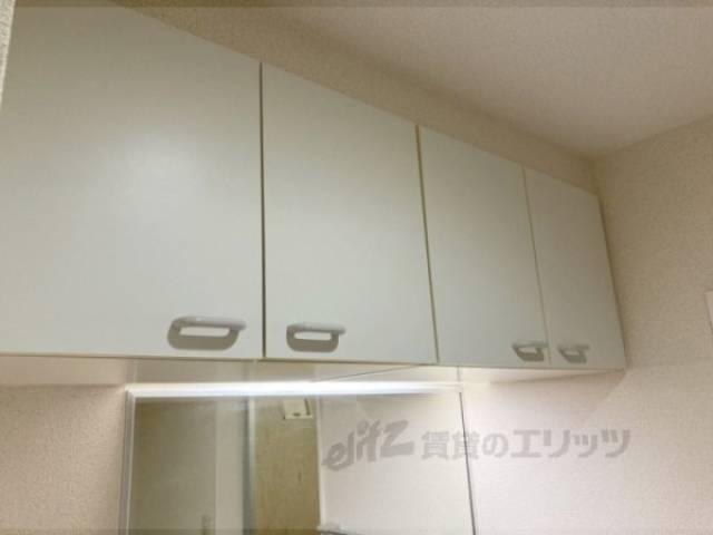 洗面所　上部収納