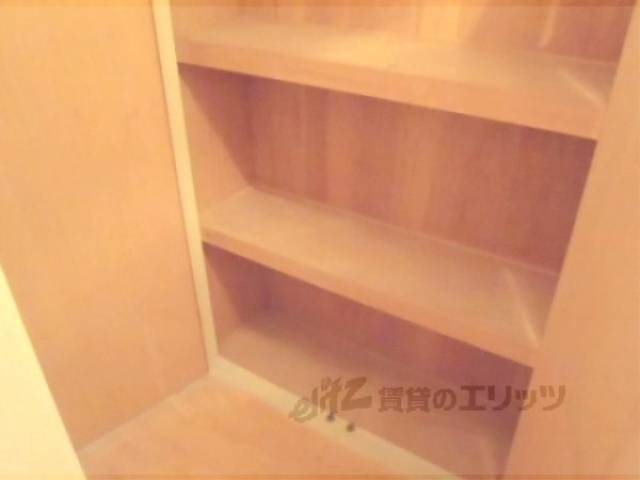収納　廊下収納