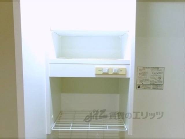 キッチン　上部収納