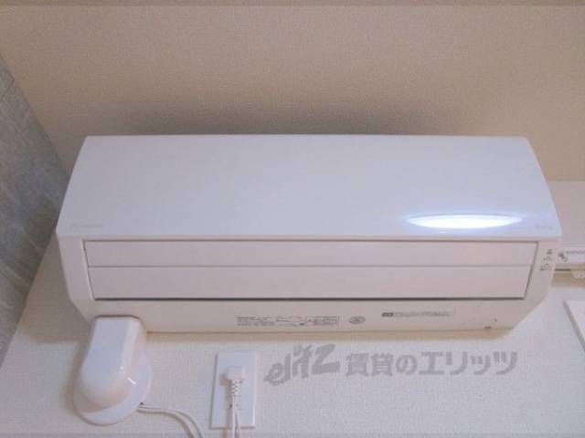 エアコン　リビング