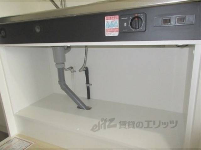 キッチン　下部収納