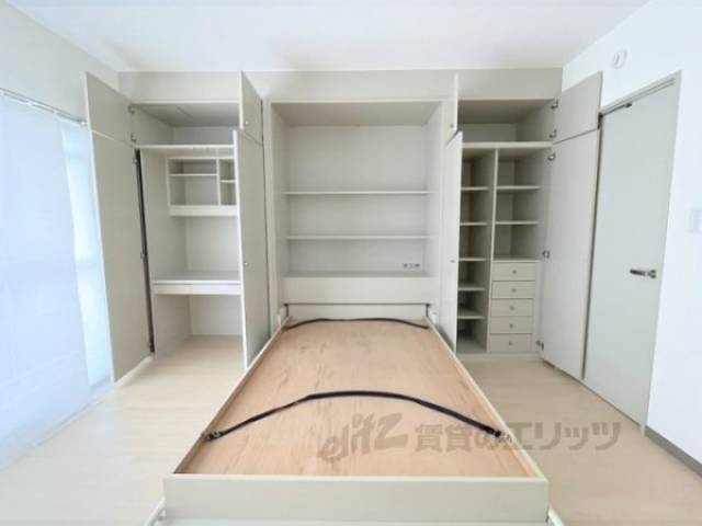 収納家具
