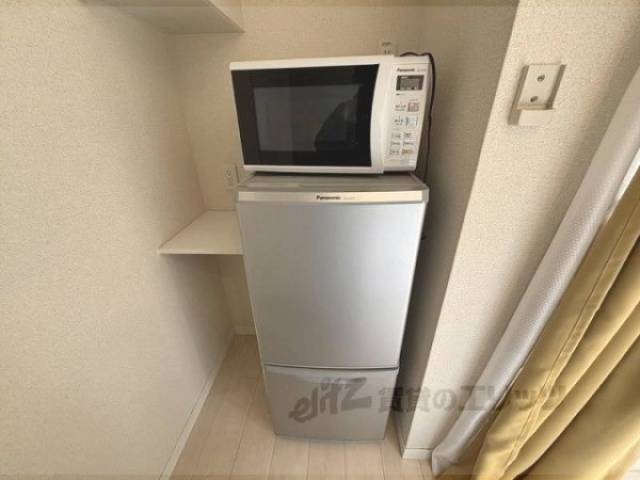 キッチン　冷蔵庫