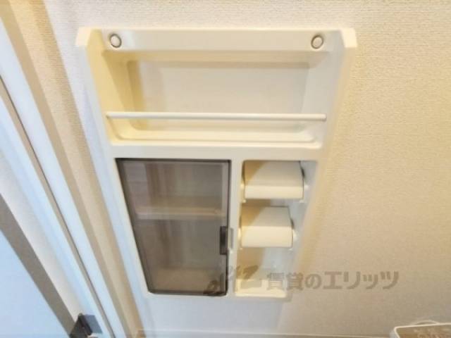 トイレ　棚