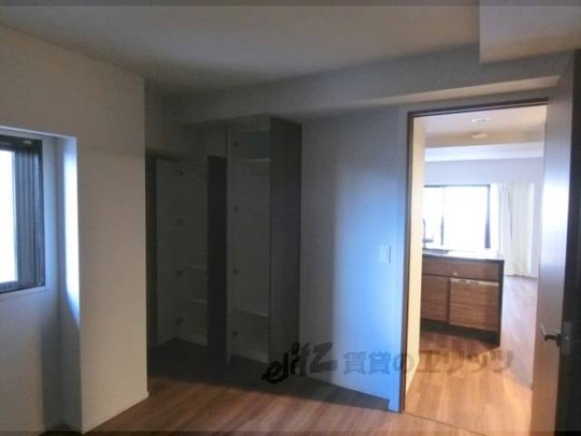 納戸　フリールーム