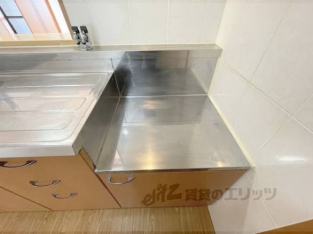 キッチン　コンロ置場