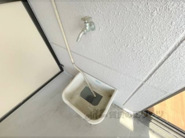 ベランダ　水道