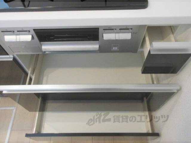 キッチン　収納