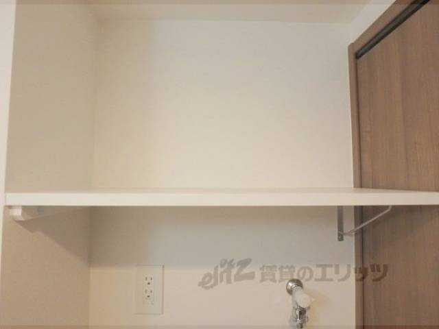 洗濯機置場　上部棚