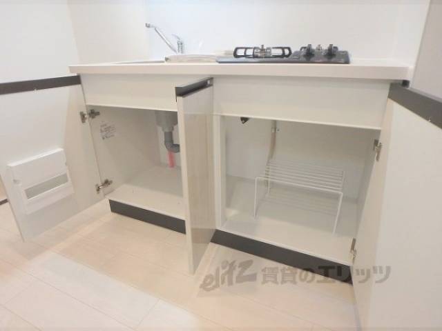 キッチン　下部収納