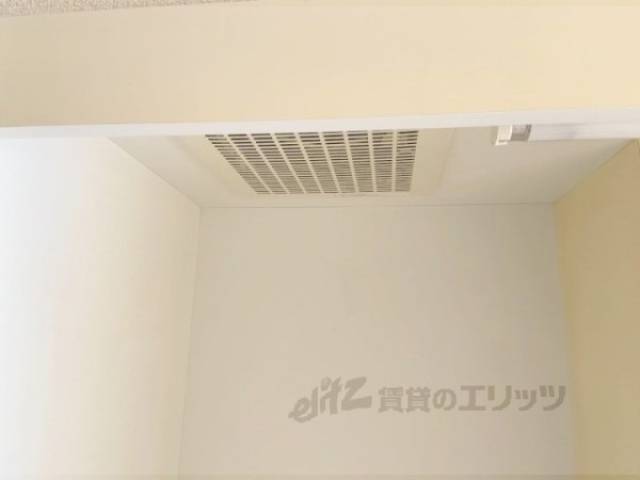 キッチン　換気扇