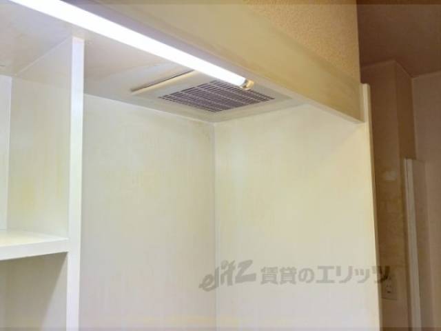 キッチン　換気扇