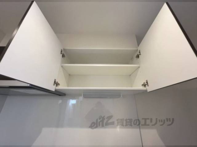 収納　キッチン上段収納