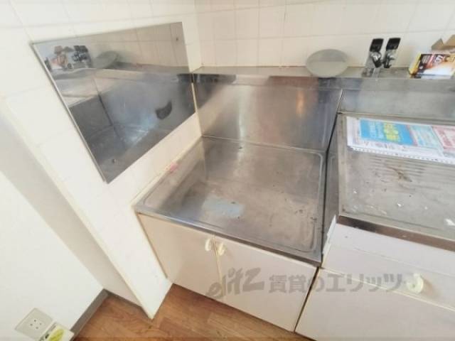 キッチン　コンロ置場