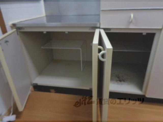 キッチン　下部収納