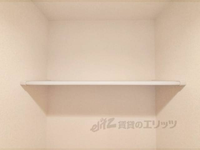 トイレ　棚