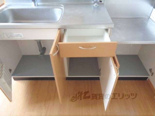 キッチン　収納
