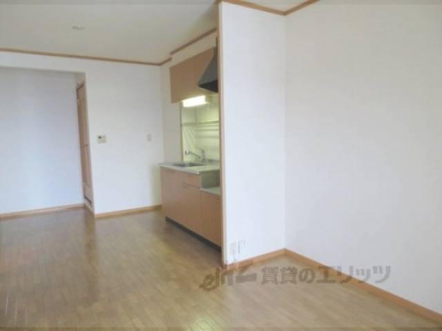 キッチン　ダイニングキッチン