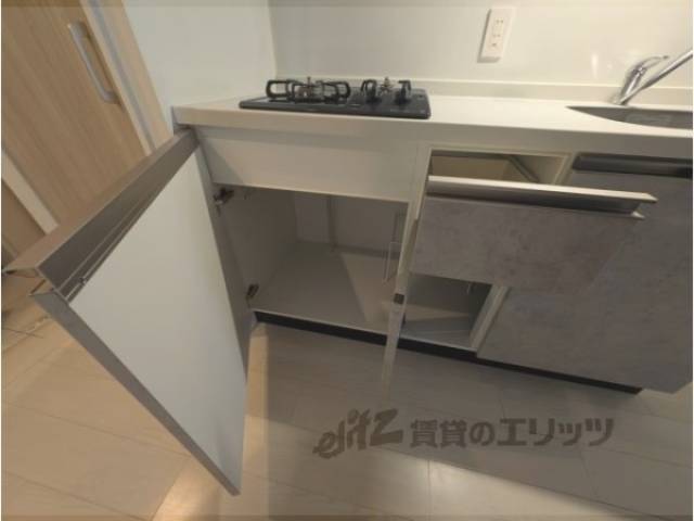 キッチン　下部収納