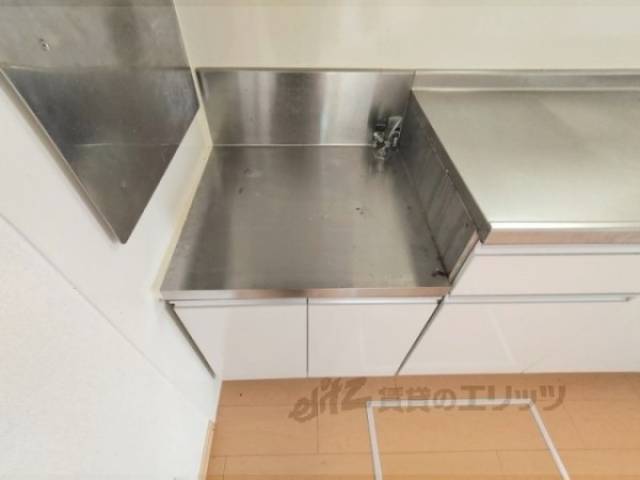 キッチン　コンロ置場