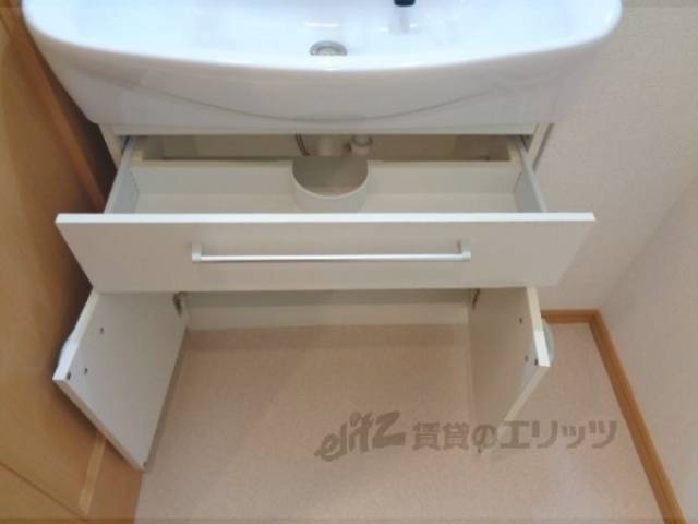洗面所　収納
