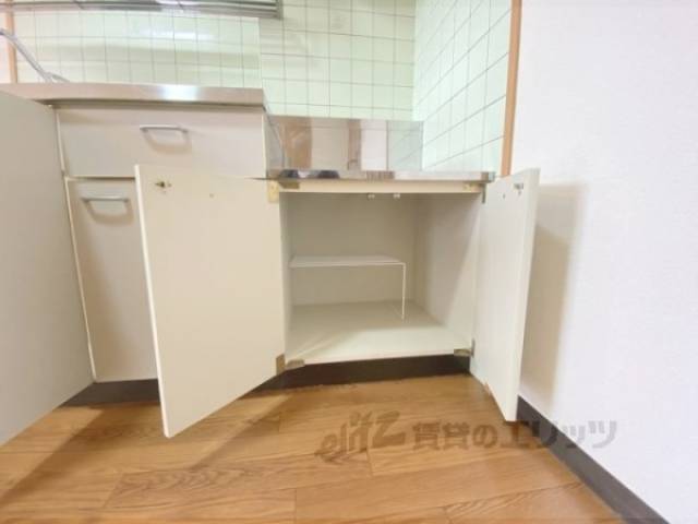 キッチン　収納