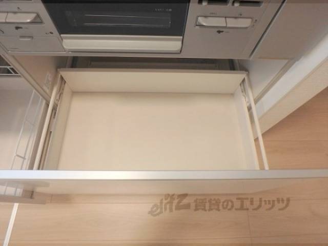 キッチン　下部収納