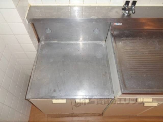 キッチン　コンロ置き場