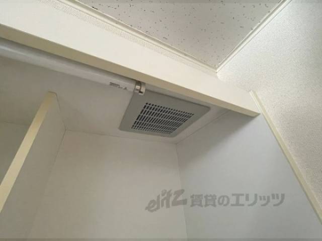 キッチン　換気扇