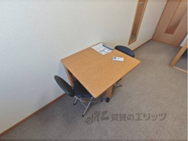 テーブル