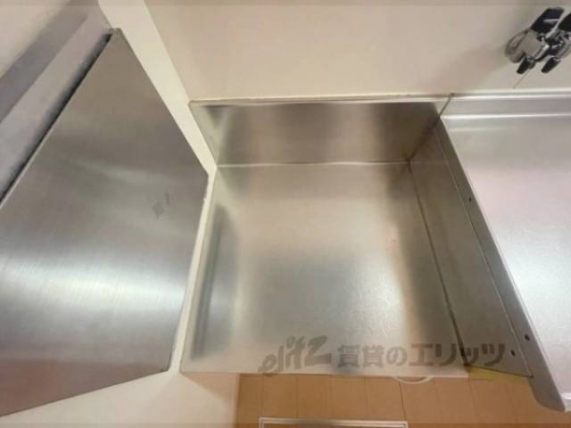 キッチン　コンロ置き場