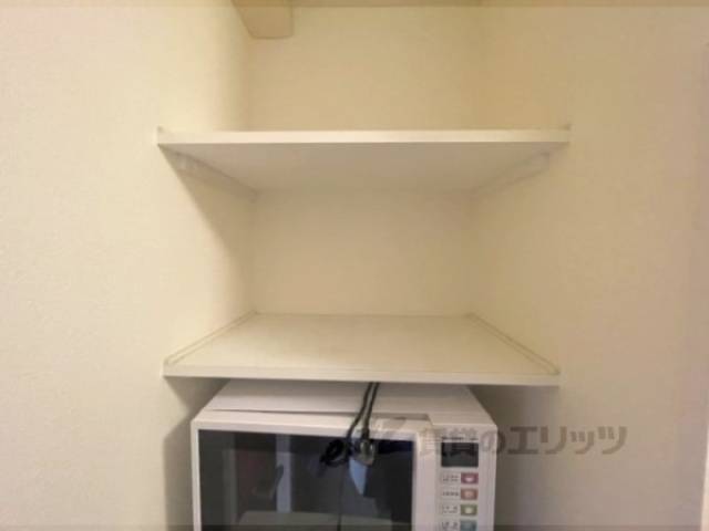 冷蔵庫置場　棚