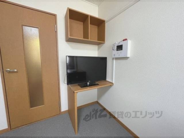 収納　テレビ