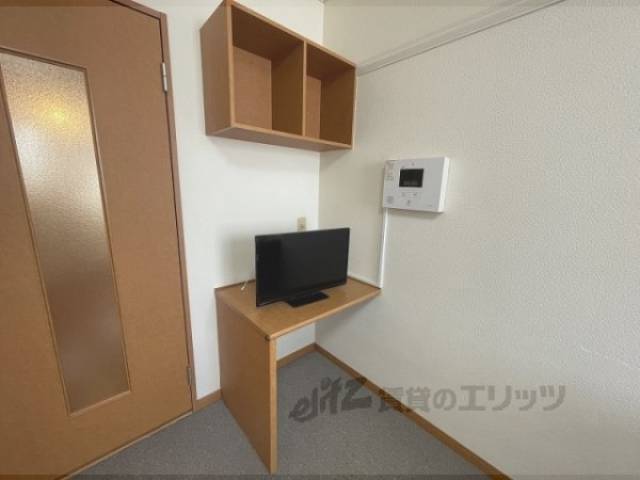 収納　テレビ　セコム