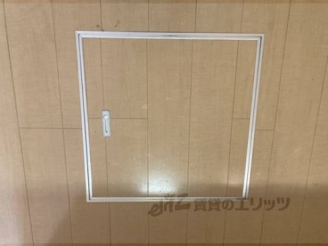 キッチン　床下収納