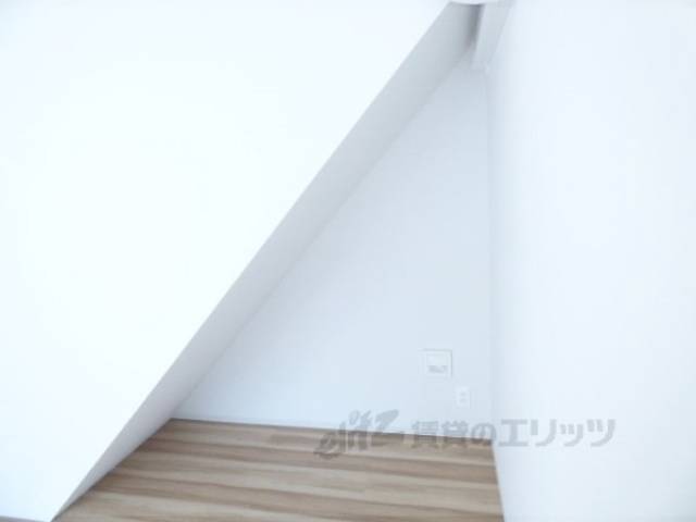 洋室　1階　階段下