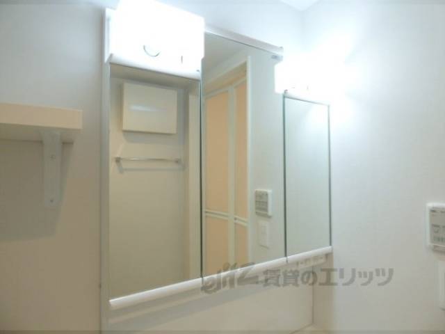 洗面所　洗面鏡