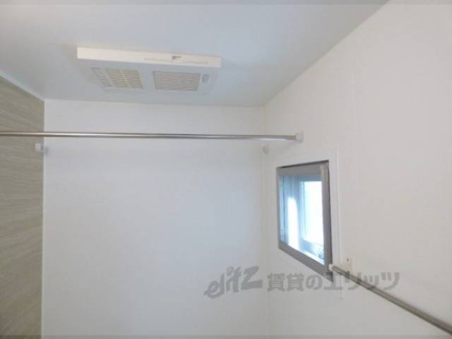 風呂　換気扇、物干し