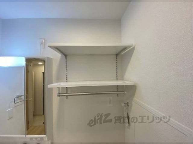洗濯機置場　収納