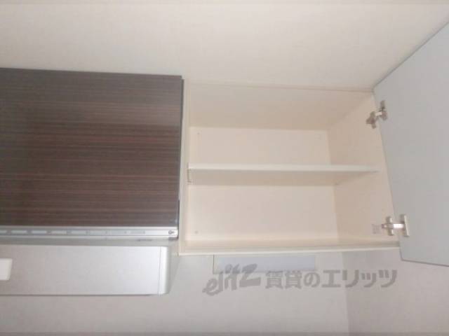 キッチン　収納上部