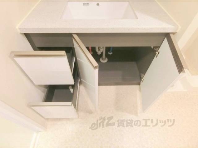 洗面所　洗面所下収納