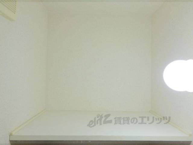 収納　トイレ上