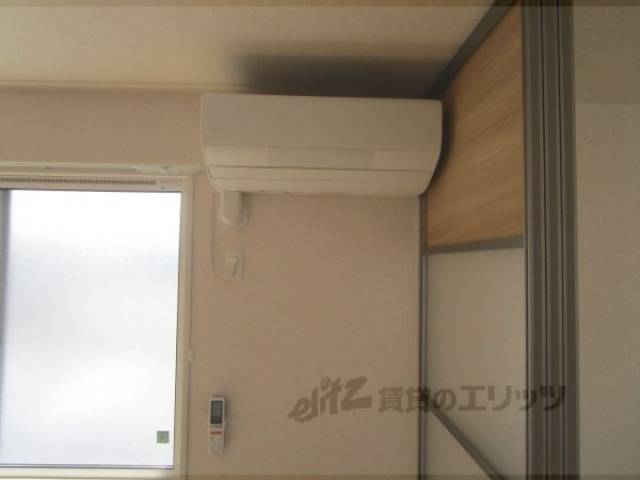 エアコン　リビング