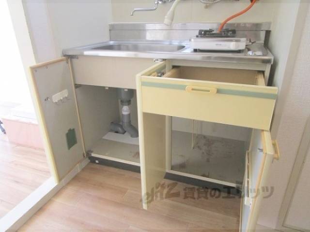 キッチン　下部収納