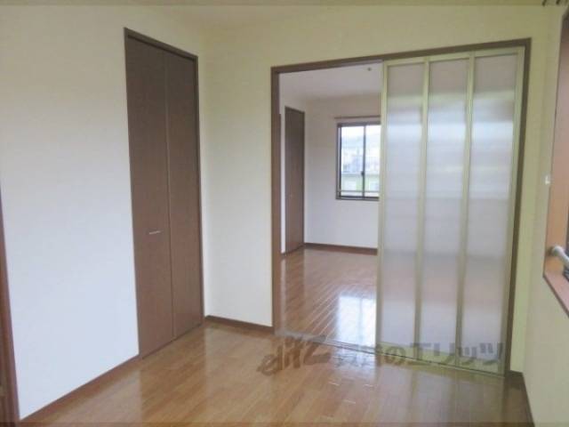 キッチン　ダイニングキッチン