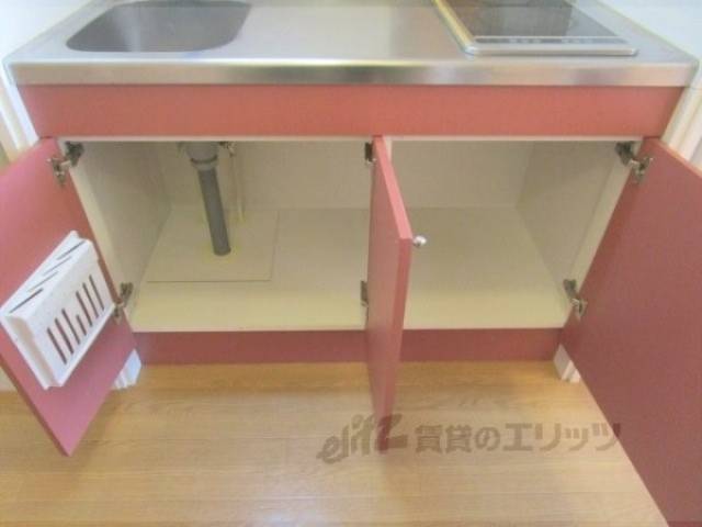 キッチン　下部収納