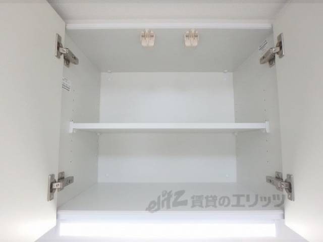 キッチン　上部収納