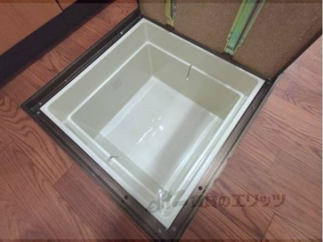 収納　床下収納